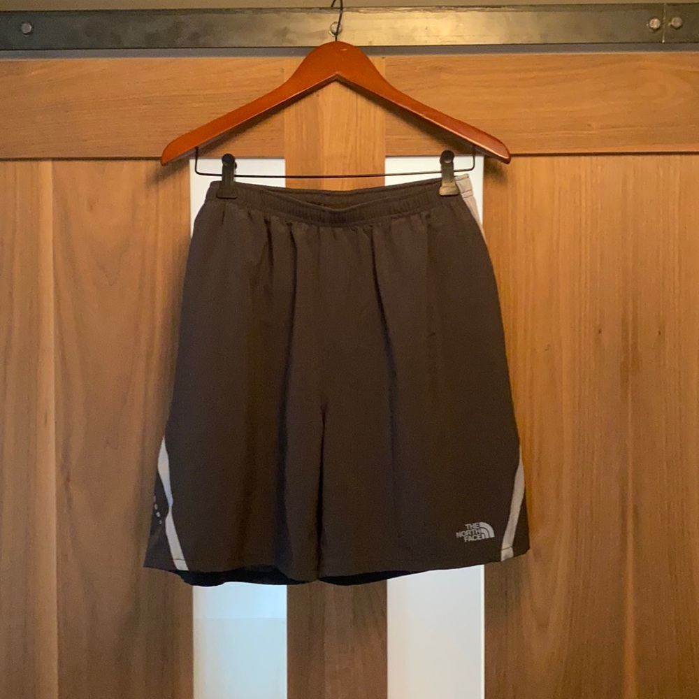 ⭐️ The North Face Running Shorts